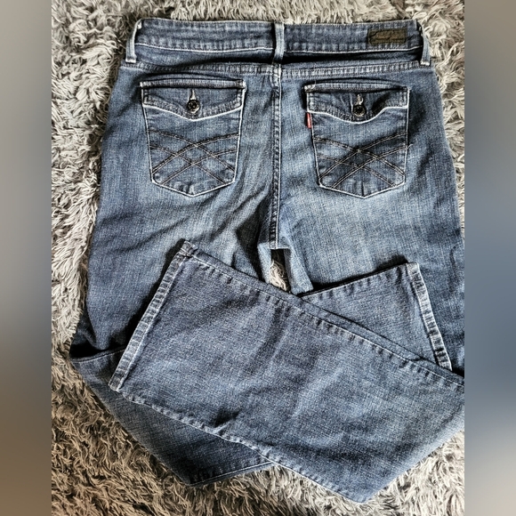 Levi's Womens Bootcut 545 Blue Denim Jeans With Flap Pockets - Size 14M - Picture 6 of 11